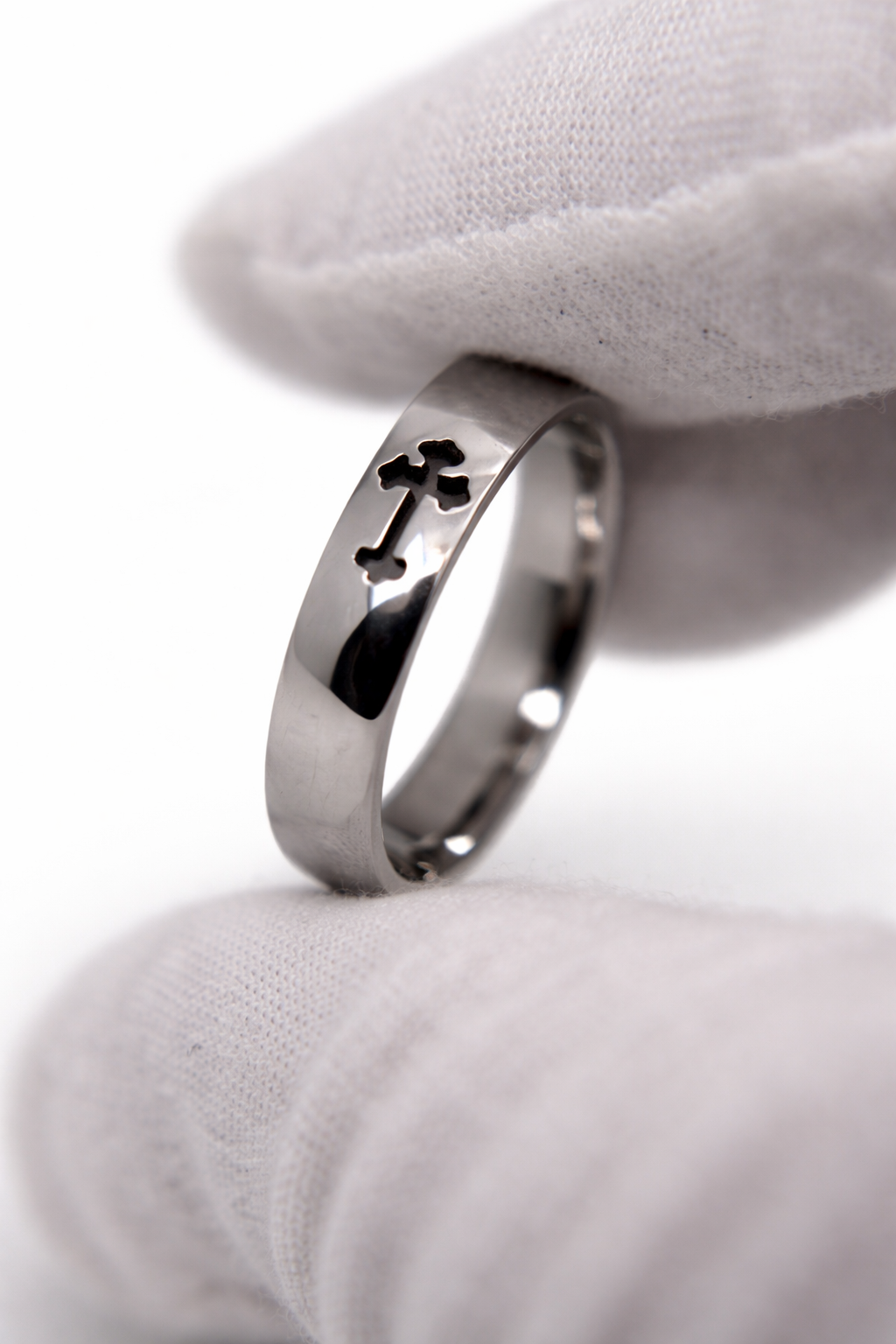 Cross Cutout Polished Ring